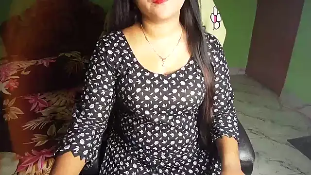 BengaliQueenStar online show from April 27, 6:05 pm