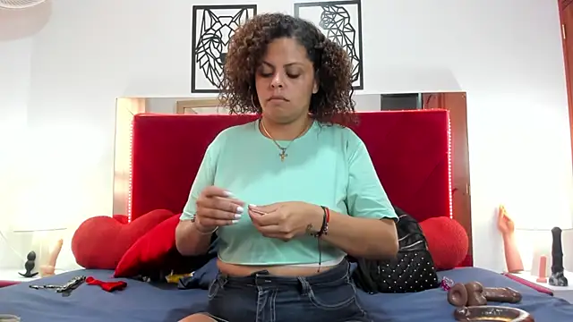 Luna smit08 online show from July 7, 8:33 pm