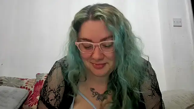 Bustycurves online show from March 29, 11:37 pm