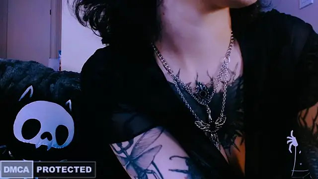 NaughtyLittleFox online show from April 29, 5:54 am