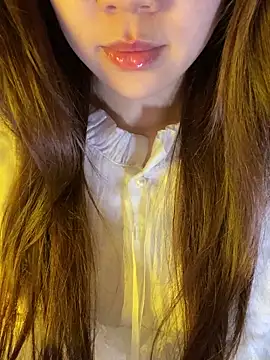 minmin2kk5 online show from May 3, 1:53 am