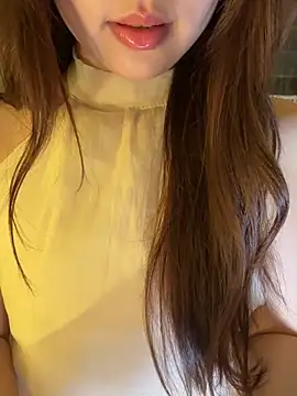 minmin2kk5 online show from June 13, 4:15 pm