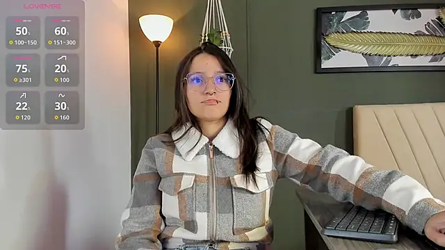 Elecktra sweet online show from June 15, 1:00 pm