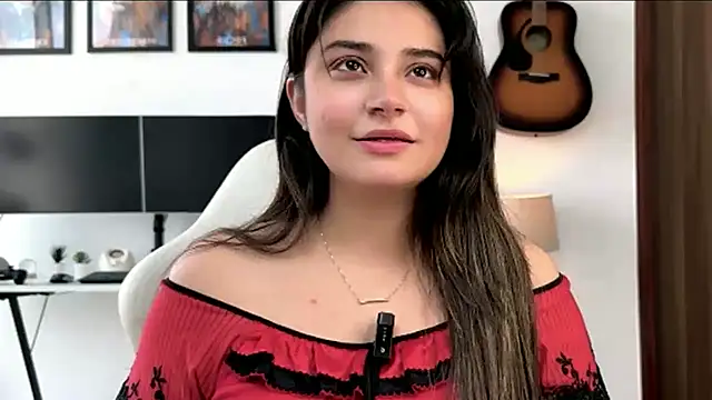 demieliss online show from May 12, 8:44 am