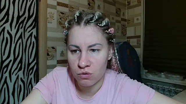 TherestlessKitty online show from May 3, 10:13 pm