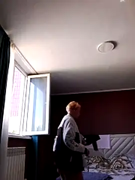 Gussie Bridie online show from April 20, 5:54 am