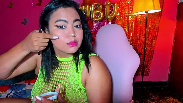 ivy roosx online show from April 30, 9:08 pm