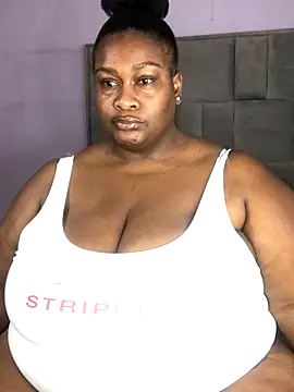 Snapshot of bustytitsxxx chatting on October 20, 4:04 am bustytitsxxx online show from October 20, 4:04 am