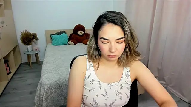 Alexa Dolly12 online show from June 16, 8:04 am