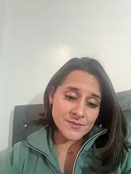Alice milf  online show from June 13, 9:34 pm