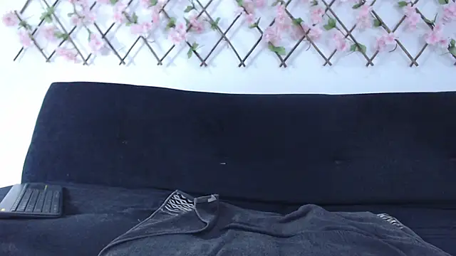 tiffany gomez9 online show from July 17, 12:59 am