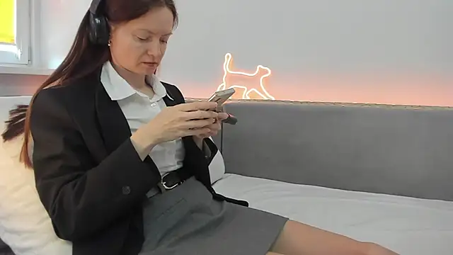 Your Librarian online show from February 20, 11:12 am