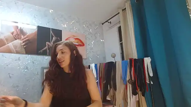 Samantabrown  online show from July 17, 11:58 am