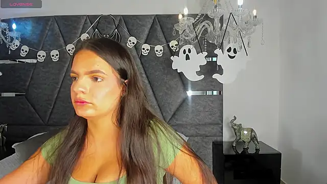 IsabellaGrey19 online show from October 17, 7:17 pm