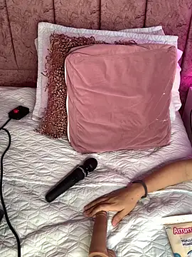 IsabellaGrey19 online show from March 14, 8:54 pm