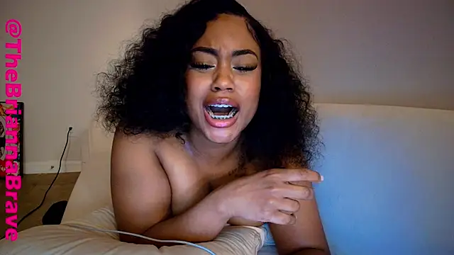 BriannaBrave online show from December 21, 11:03 am