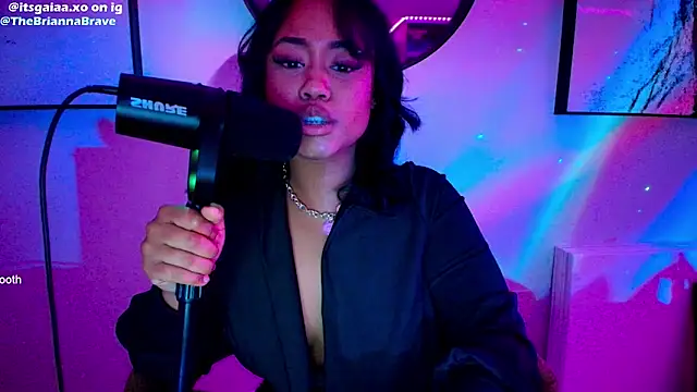 BriannaBrave online show from February 24, 4:11 am