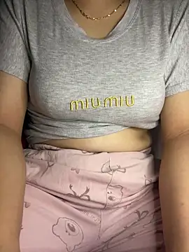 Milk Mom99 online show from December 19, 5:27 pm