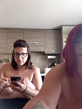 carolyne2023 online show from July 15, 7:13 am