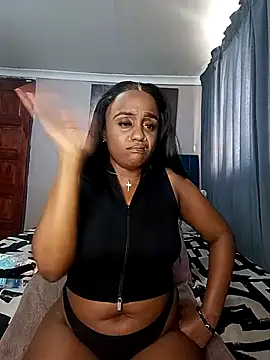 Snapshot of Queen-Chocolate chatting on October 23, 5:02 am Queen-Chocolate online show from October 23, 5:02 am