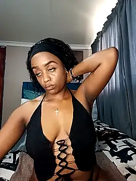 Snapshot of Queen-Chocolate chatting on October 2, 4:39 am Queen-Chocolate online show from October 2, 4:39 am