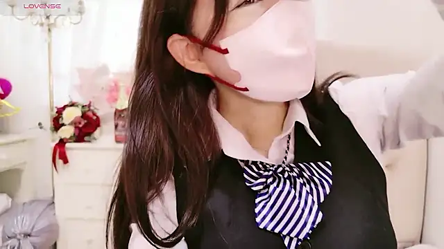 maii- online show from July 20, 6:27 am