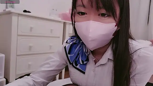 maii- online show from February 18, 12:37 pm