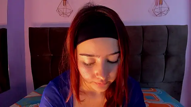 Alejita699 online show from July 27, 8:17 pm