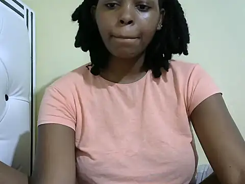 Snapshot of nelly_shyn chatting on October 12, 8:44 pm nelly shyn online show from October 12, 8:44 pm