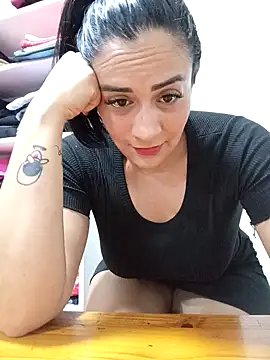 XGabrielaXX online show from December 18, 10:47 pm