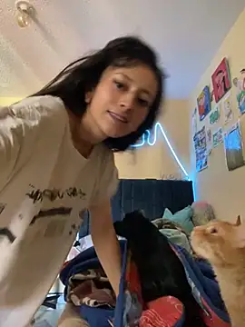 QueenLia online show from November 29, 1:04 pm