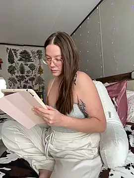 Sweetdee222x online show from October 20, 10:02 pm