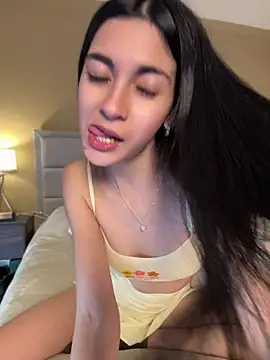 Valentcouple online show from May 5, 7:39 pm