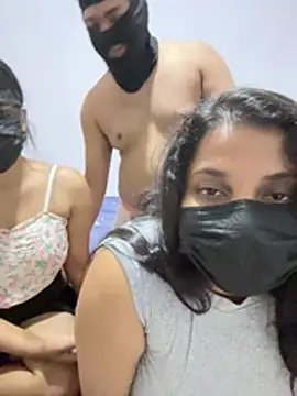 NOORA-GIRL online show from July 5, 8:42 am