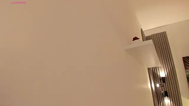 emma alice  online show from November 5, 12:10 pm