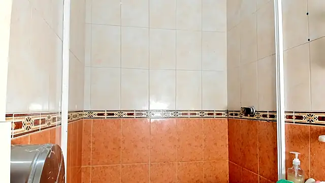 emma alice  online show from March 6, 12:11 pm