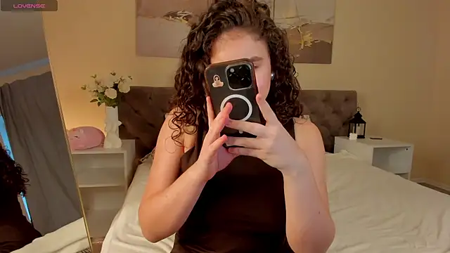 Ariella Sol online show from July 28, 1:14 am