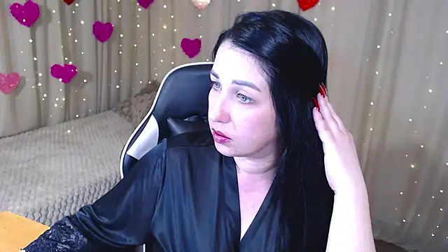 JillStevens online show from April 30, 8:14 pm