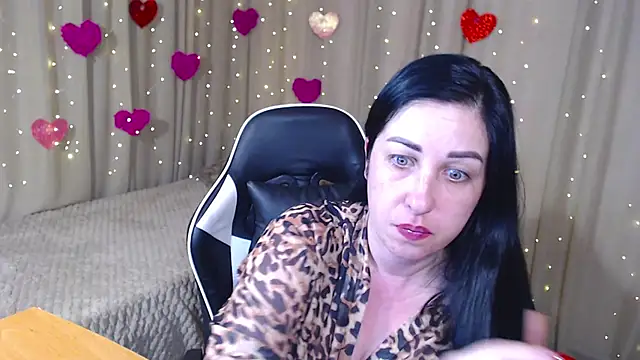 JillStevens online show from May 3, 12:03 am
