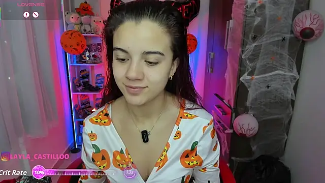 Snapshot of Layla_castilloo chatting on October 13, 11:46 am Layla castilloo online show from October 13, 11:46 am