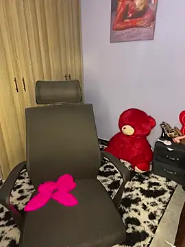 Cherriikenzie online show from June 27, 6:03 pm