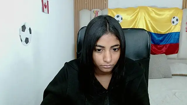 shaneelle online show from July 21, 12:28 pm
