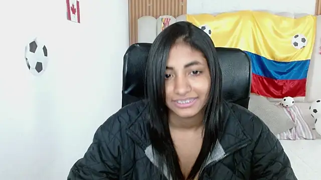 shaneelle online show from July 9, 1:02 pm