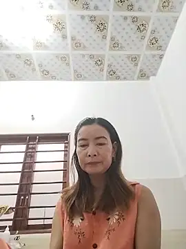 Sexy-ladyboobs20 online show from June 18, 1:07 am