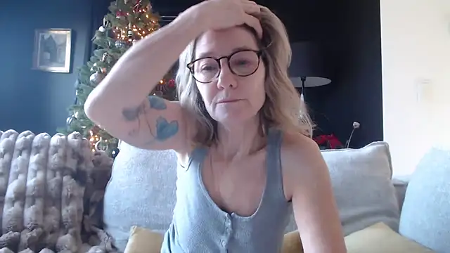 godinflower online show from December 3, 9:33 am