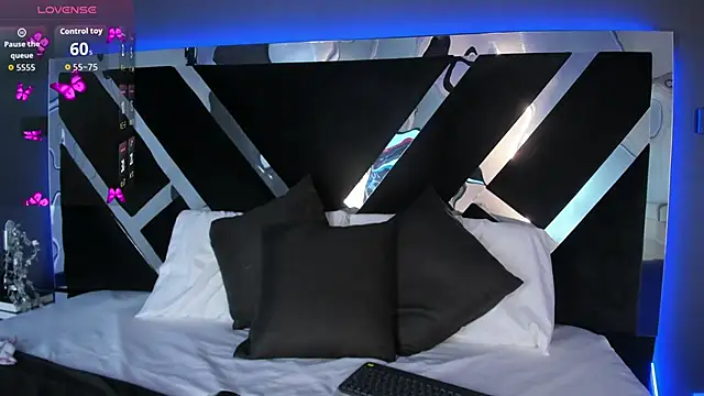 AmmyJones  online show from February 19, 7:24 pm