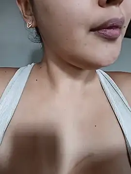 SamaraJay1 online show from July 13, 2:40 pm