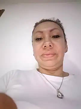 coral smitth online show from October 20, 8:34 pm