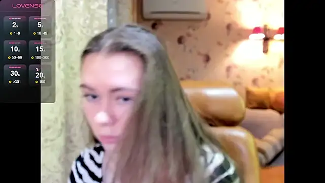 MadeleineWiliams online show from November 2, 9:07 pm