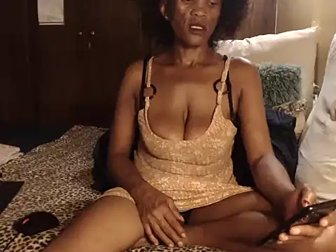LONGBLKCLIT36 online show from April 29, 7:19 pm